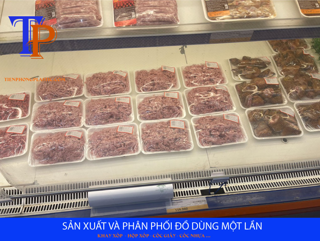Khay xốp siêu thị dùng để đựng thịt xay