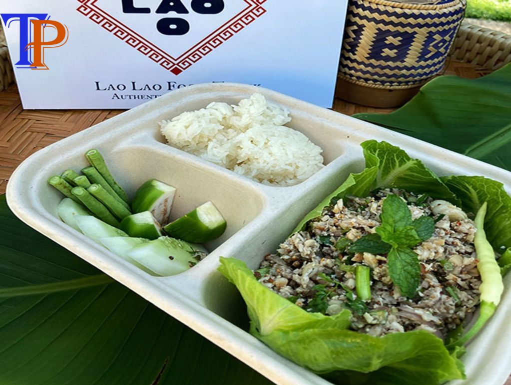 Khay xốp dùng để phục vụ đồ ăn tại chỗ