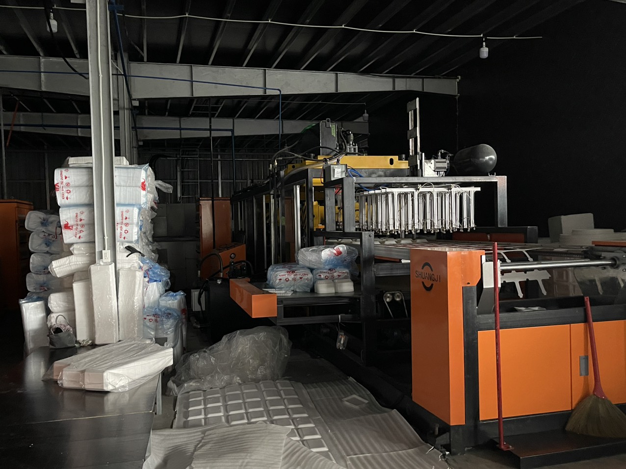 TỔNG KHO PHÂN PHỐI ĐỒ DÙNG 1 LẦN TẠI HÀ NỘI