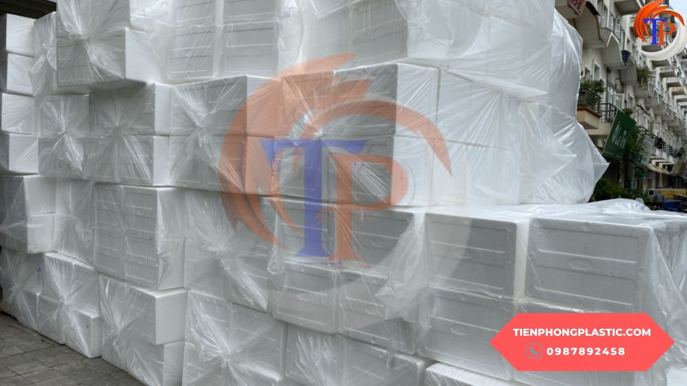 Cửa hàng thùng xốp gần đây