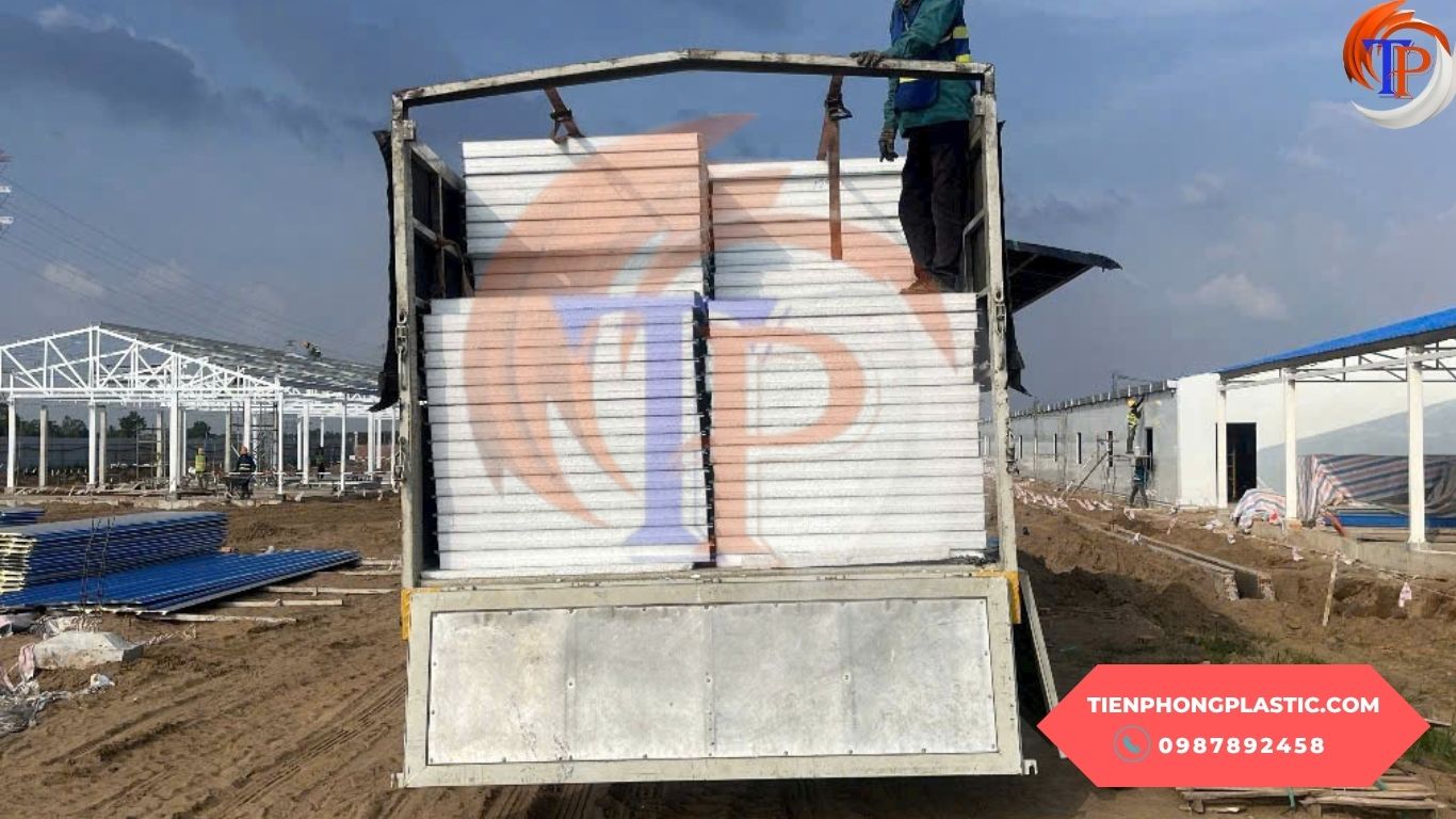 Các loại tấm cách nhiệt ngoài trời phổ biến