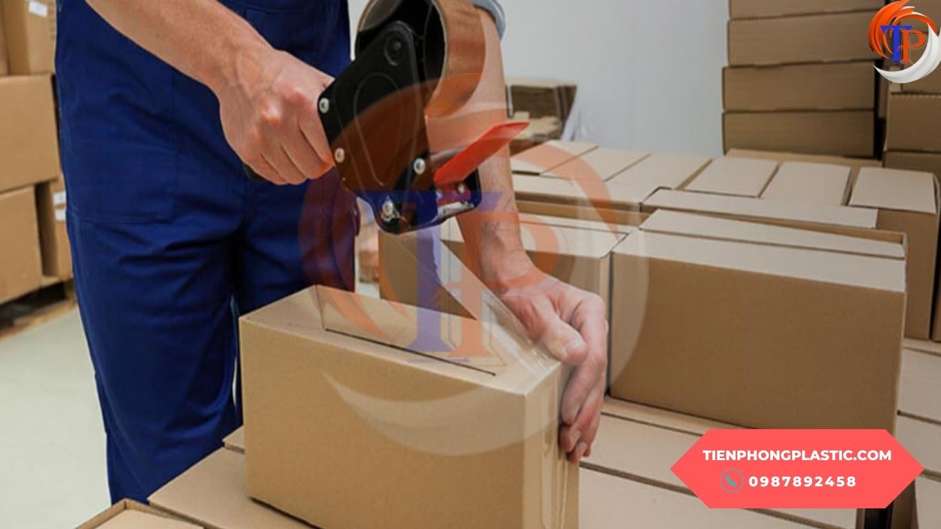 Hướng dẫn đóng gói thùng đi máy bay quốc tế đúng chuẩn và tối ưu